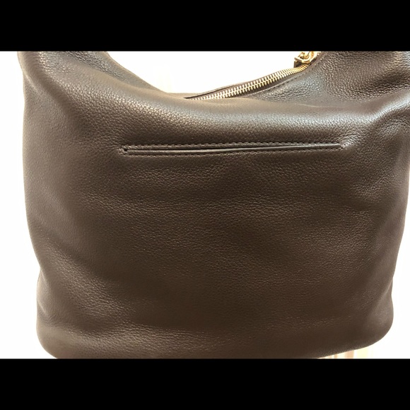Micheal Kors purse - Picture 3 of 7
